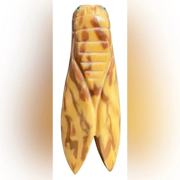 BAKELITE Vintage 1940s Butterscotch Chocolate Marbled Cicada Brooch Pin TESTED - Picture 5 of 5